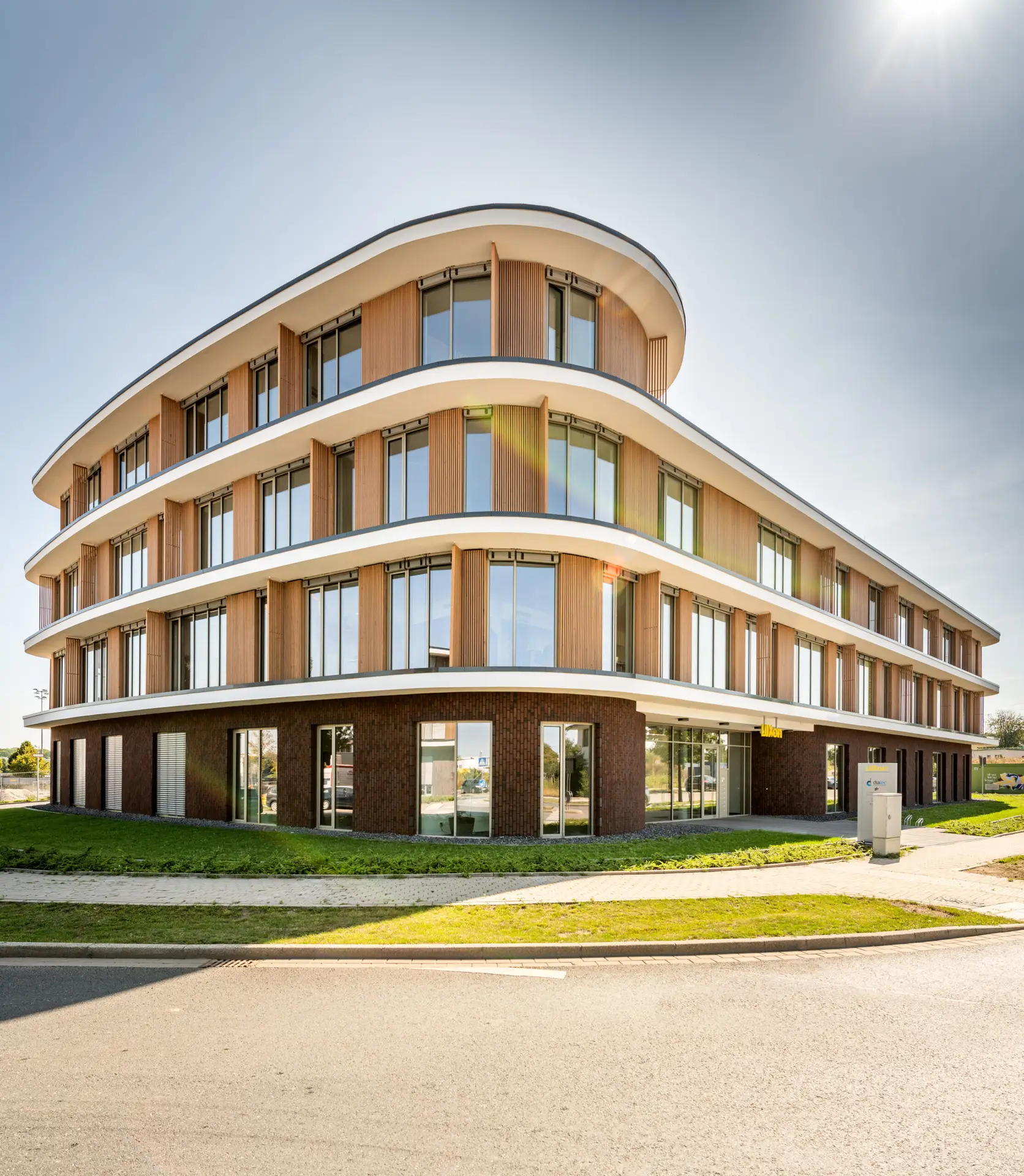 Luxon_Gebaeude_4282_300dpi